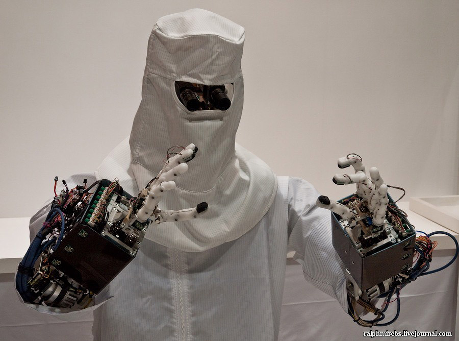 Япония: Международная выставка роботов 